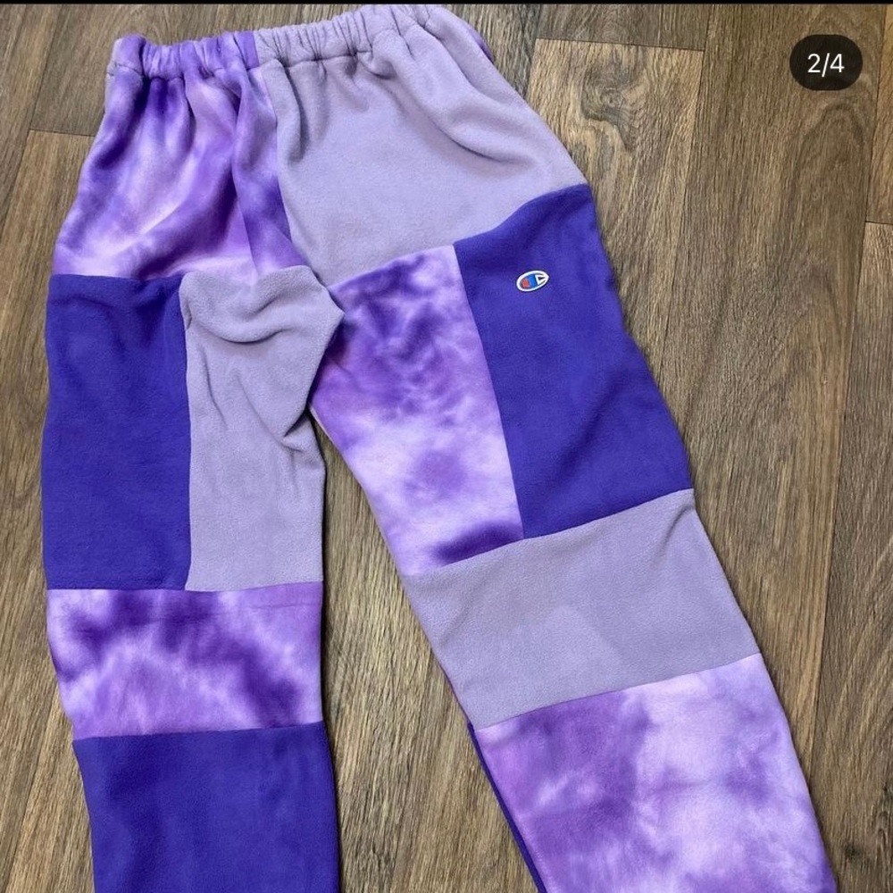 Champion Purple Patchwork Sweats can fit small-large 💜